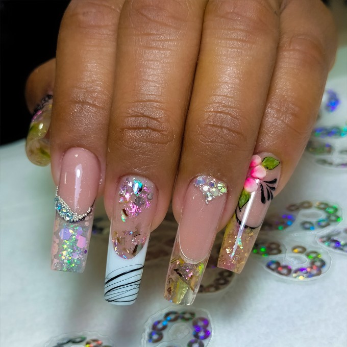 academia curso uñas manicura pedicura